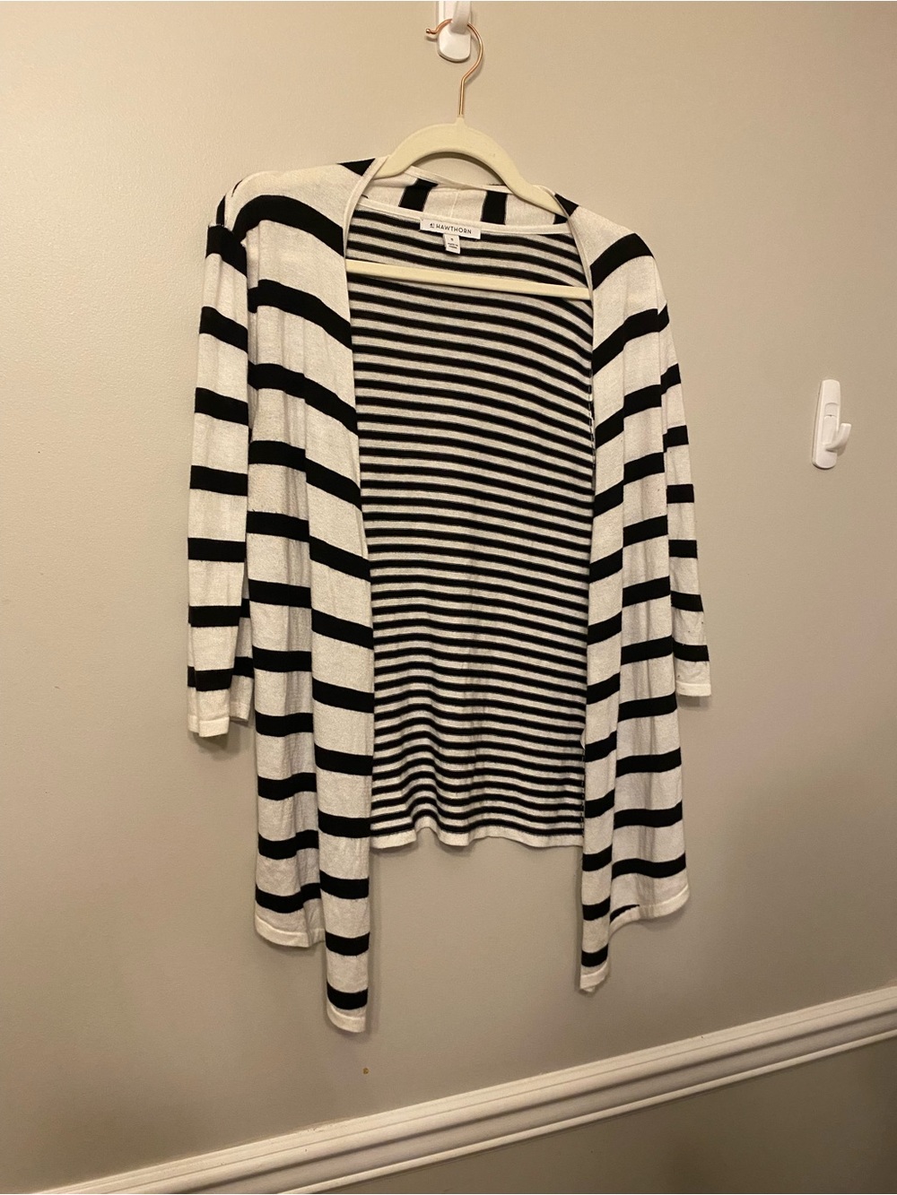 41 Hawthorn Black & White Striped Open-Front Cardigan